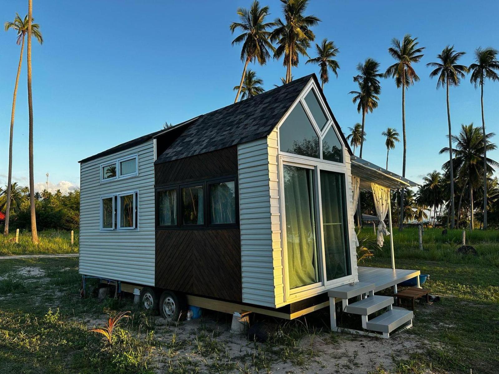 Beachfront Tiny House, Koh Samui, Thailand With Free Rowboat Amphoe Koksamui