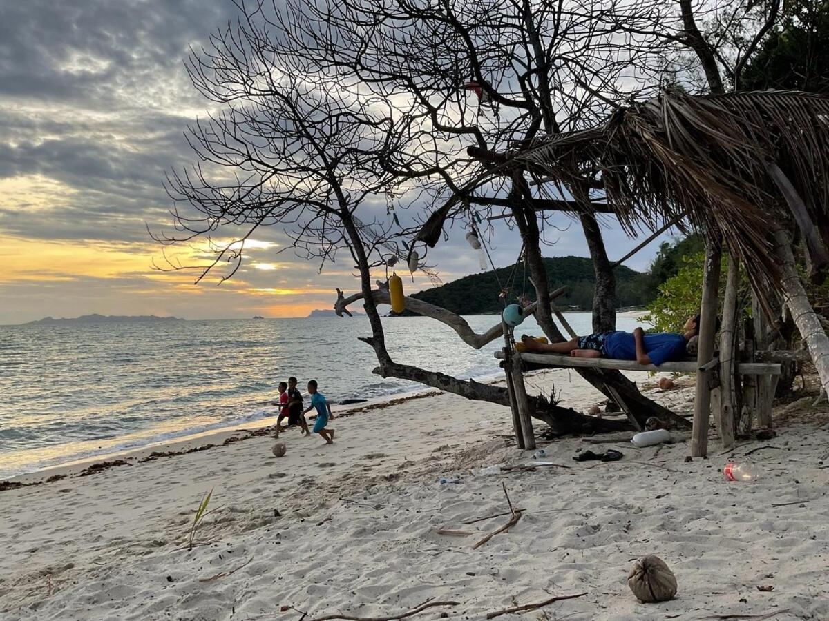 Beachfront Tiny House, Koh Samui, Thailand By Thaniie Feriehus Amphoe Koksamui